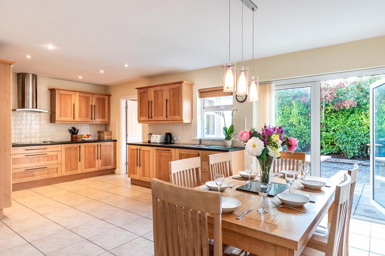 Foleys Ardmullen Townhouses เคนแมร์ ภายนอก รูปภาพ